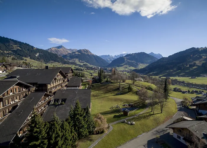 Hotel Huus Gstaad Saanen zdjęcie