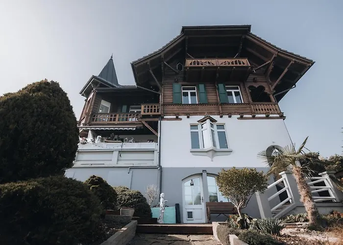 Photo de Lavida Lakeview Lake Thun - Panorama Mountains Nature